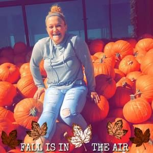 Meet your Posher, Caitlyn